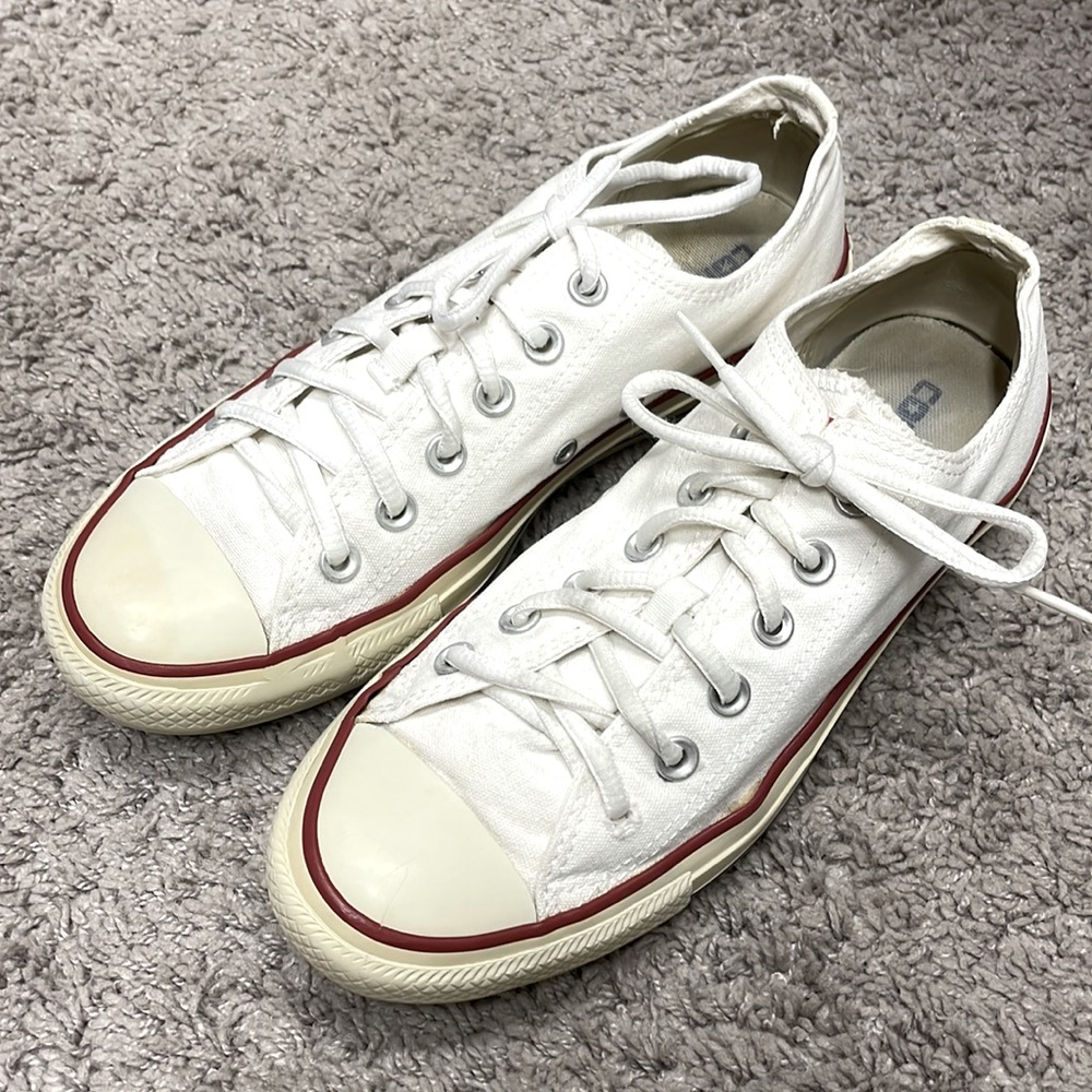 Converse white sneakers size 10!